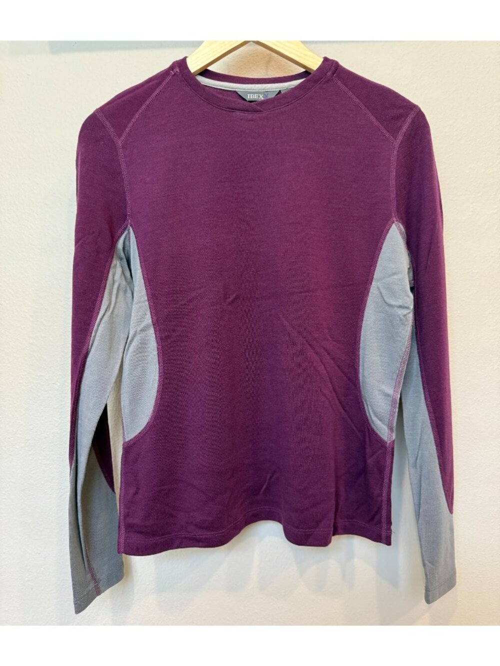 Ibex Women's Merino Wool Base Layer Crew Neck Thermal Top Large Long Sleeve